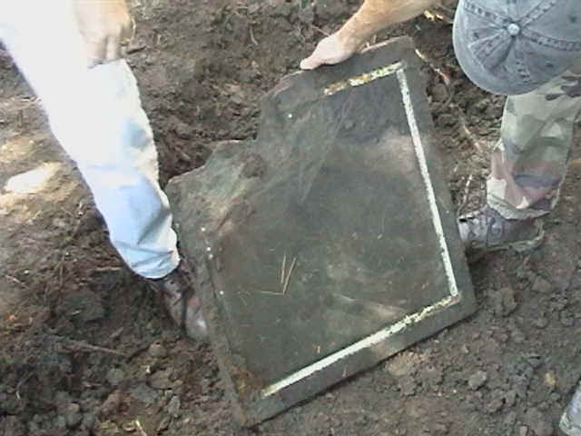 Stone slab.JPG (112667 bytes)