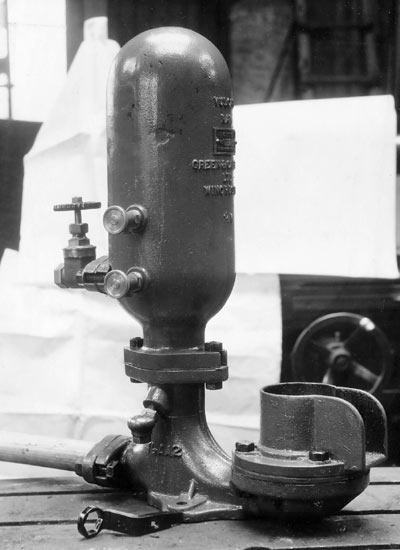 Ram Pump.jpg (34243 bytes)